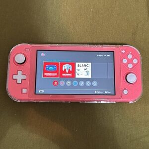 Nintendo Switch Light - Coral